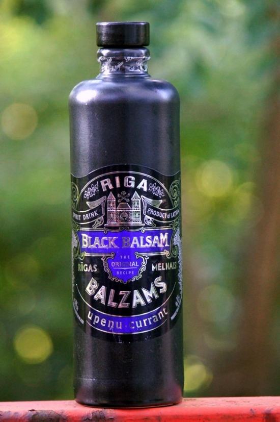 Бальзам Rigas balzams Рижский. Рижский бальзам черносмородиновый. Рига Блэк бальзам. Рижский бальзам черная смородина.